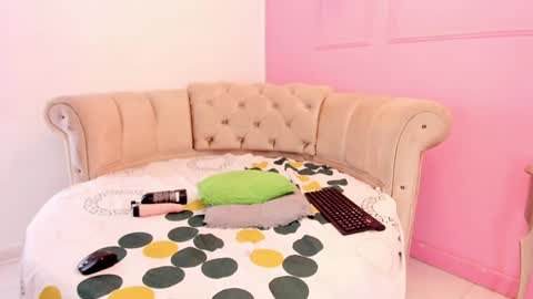 Snapshot of briannaduque chatting on December 17, 3:17 pm Brianna online show from December 17, 3:17 pm