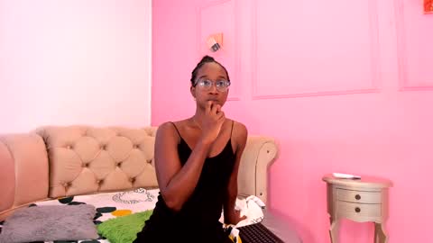 Snapshot of briannaduque chatting on December 18, 6:57 pm Brianna online show from December 18, 6:57 pm