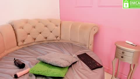 Snapshot of briannaduque chatting on December 31, 1:08 pm Brianna online show from December 31, 1:08 pm