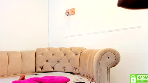 Snapshot of briannaduque chatting on February 11, 4:35 pm Brianna online show from February 11, 4:35 pm