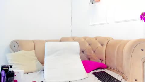 Snapshot of briannaduque chatting on February 16, 3:38 pm Brianna online show from February 16, 3:38 pm