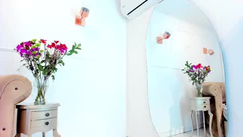 Snapshot of briannaduque chatting on February 16, 6:43 pm Brianna online show from February 16, 6:43 pm