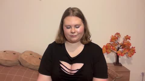 Snapshot of briannakiss21 chatting on November 16, 7:25 am Brianna online show from November 16, 7:25 am