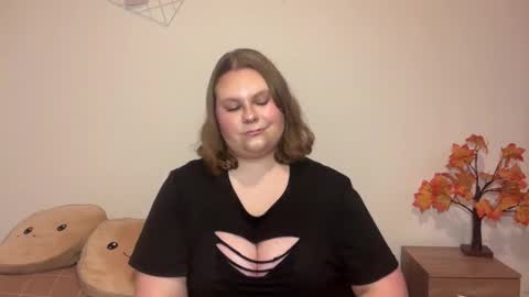 Snapshot of briannakiss21 chatting on November 22, 8:02 am Brianna online show from November 22, 8:02 am