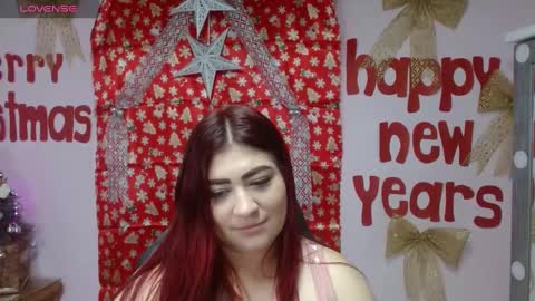 Snapshot of briathomas chatting on December 9, 4:56 am DAYANNA online show from December 9, 4:56 am