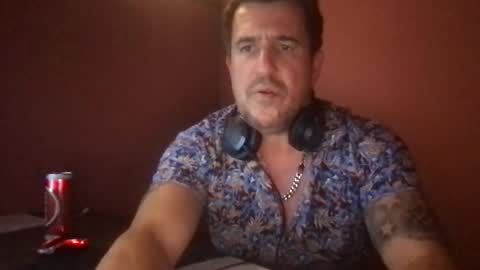 bricamaior16 online show from October 2, 5:03 am