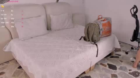 Snapshot of bridgetrodriguez chatting on March 3, 12:37 pm online show from March 3, 12:37 pm