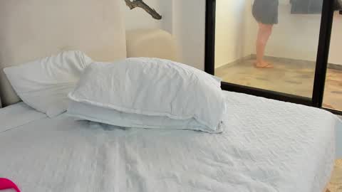 Snapshot of bridgetrodriguez chatting on March 5, 3:40 pm online show from March 5, 3:40 pm