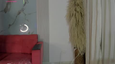 Snapshot of bridgetrodriguez chatting on October 10, 12:15 pm online show from October 10, 12:15 pm