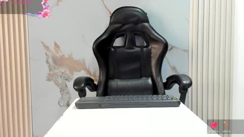    online show from April 3, 1:20 pm