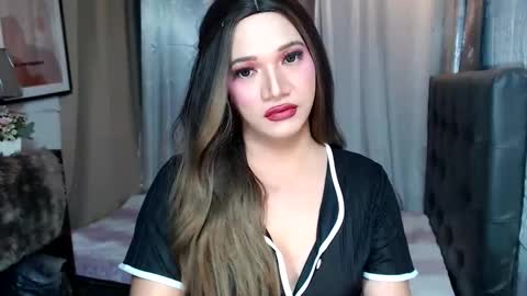 Snapshot of bridgettlovesyou chatting on November 25, 3:17 am BRIDGETT online show from November 25, 3:17 am