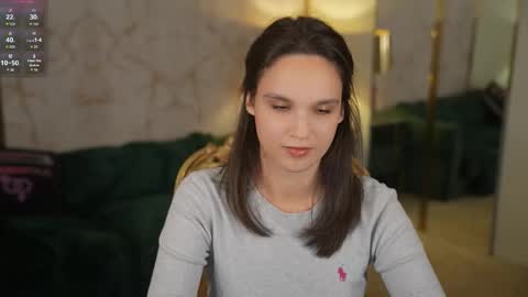 Snapshot of bright_diamonds_054 chatting on October 28, 8:33 pm Diamonds Girls online show from October 28, 8:33 pm