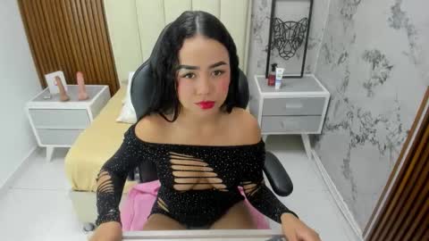          online show from October 11, 12:36 pm