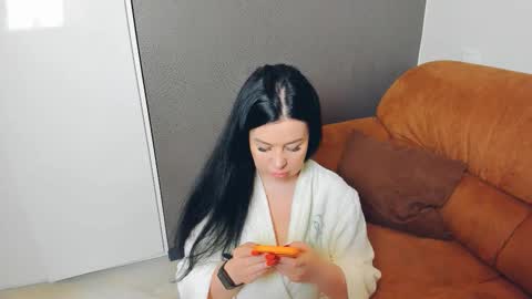 brilliantegirl_ online show from February 8, 10:07 am