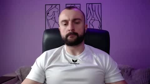 brindlefly69 online show from January 31, 11:35 am