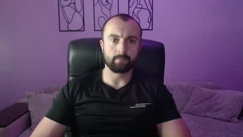 brindlefly69 online show from September 11, 11:43 am