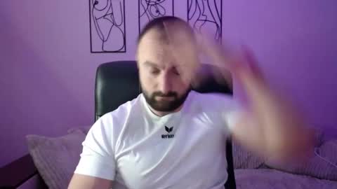 brindlefly69 online show from January 14, 11:27 am