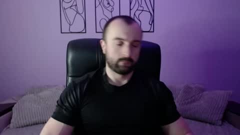 brindlefly69 online show from March 20, 11:26 am