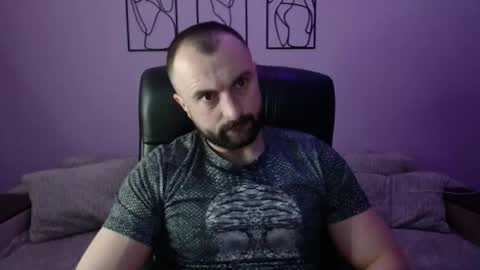 brindlefly69 online show from March 26, 11:27 am