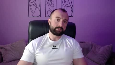 brindlefly69 online show from April 6, 11:00 am