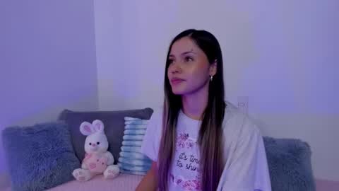 Snapshot of brisa_blue chatting on November 14, 4:38 pm Brisa online show from November 14, 4:38 pm