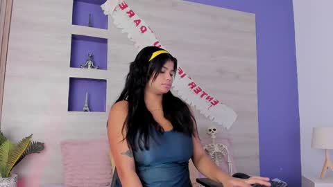 Snapshot of britanny_88 chatting on October 16, 1:56 pm Britanny online show from October 16, 1:56 pm