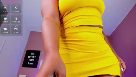 Snapshot of britanymooree chatting on October 28, 11:07 pm Britany online show from October 28, 11:07 pm