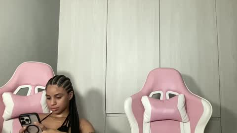 Snapshot of brithneysquirt chatting on March 10, 6:45 pm brithneysquirt online show from March 10, 6:45 pm