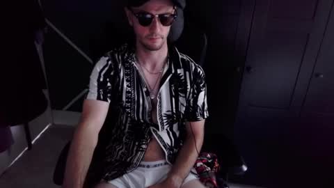 Snapshot of britishbigdick_ chatting on September 17, 2:30 pm britishbigdick_ online show from September 17, 2:30 pm