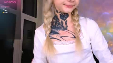 Britney online show from March 26, 7:19 pm