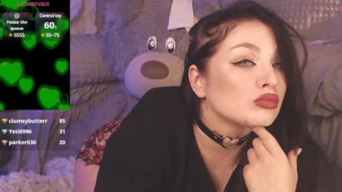 britneybarker online show from December 18, 5:48 am