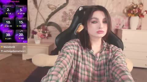 Snapshot of britneybarker chatting on November 26, 9:49 pm britneybarker online show from November 26, 9:49 pm