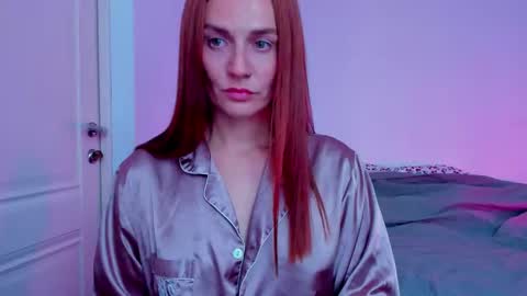 Snapshot of britneyhall chatting on November 20, 9:09 am britneyhall online show from November 20, 9:09 am