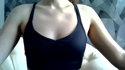 BritneyKittens online show from February 28, 9:04 am