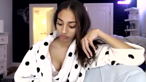 Snapshot of brittanyhalden chatting on November 17, 2:39 am brittanyhalden online show from November 17, 2:39 am