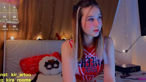 Snapshot of brittcooling chatting on February 2, 2:59 am Kira online show from February 2, 2:59 am