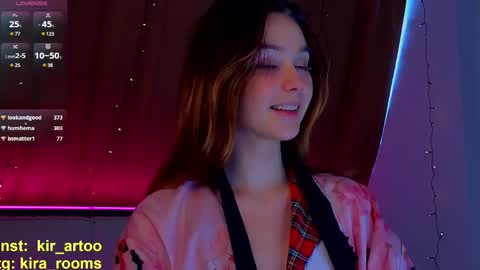 Snapshot of brittcooling chatting on February 19, 9:06 am Kira online show from February 19, 9:06 am