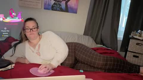 brkenprincess81 online show from November 13, 4:39 pm