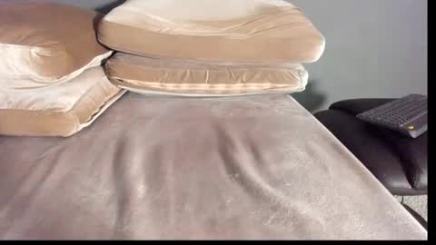 Snapshot of brockhurn_ chatting on September 18, 2:35 am brockhurn_ online show from September 18, 2:35 am