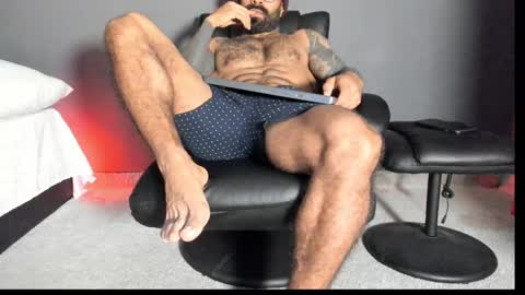 brockhurn_ online show from November 11, 10:54 pm