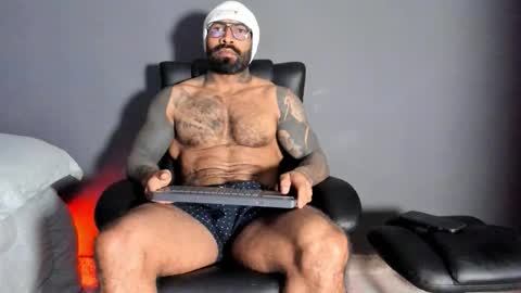 brockhurn_ online show from November 28, 11:51 pm