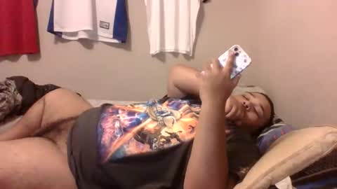 Snapshot of bronxforlife chatting on December 19, 2:51 am bronxforlife online show from December 19, 2:51 am