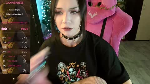 Snapshot of broodmommyy3 chatting on December 11, 10:25 am Martha online show from December 11, 10:25 am