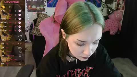 Snapshot of broodmommyy3 chatting on March 6, 8:41 am Martha online show from March 6, 8:41 am