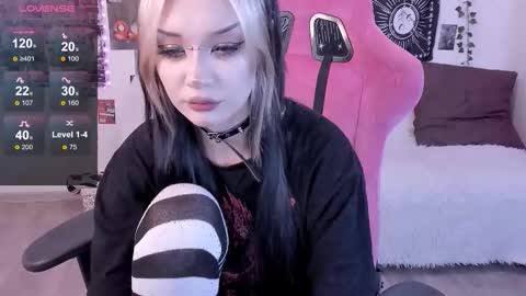 Snapshot of broodmommyy3 chatting on September 10, 8:03 am Martha online show from September 10, 8:03 am