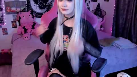 Snapshot of broodmommyy3 chatting on November 12, 1:11 pm Martha online show from November 12, 1:11 pm