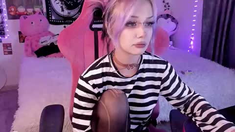 Snapshot of broodmommyy3 chatting on November 18, 11:25 am Martha online show from November 18, 11:25 am