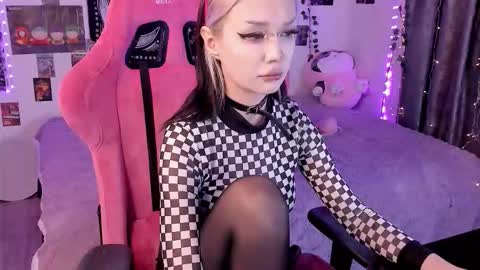 Snapshot of broodmommyy3 chatting on November 30, 10:30 am Martha online show from November 30, 10:30 am