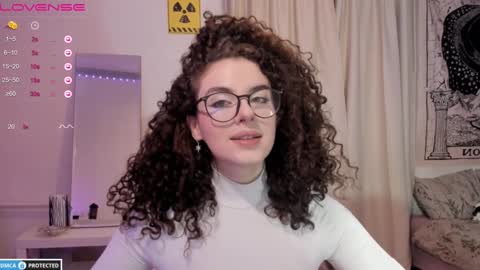 Snapshot of brookchills chatting on December 4, 7:23 pm Brook  Help me collect 100 reactions  online show from December 4, 7:23 pm