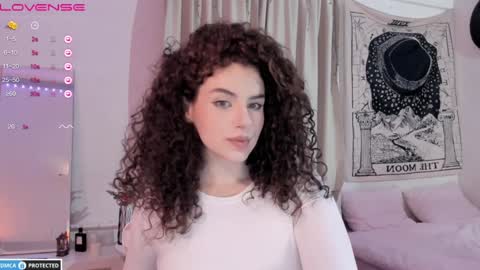 Snapshot of brookchills chatting on January 23, 12:04 am Brook  Help me collect 100 reactions  online show from January 23, 12:04 am